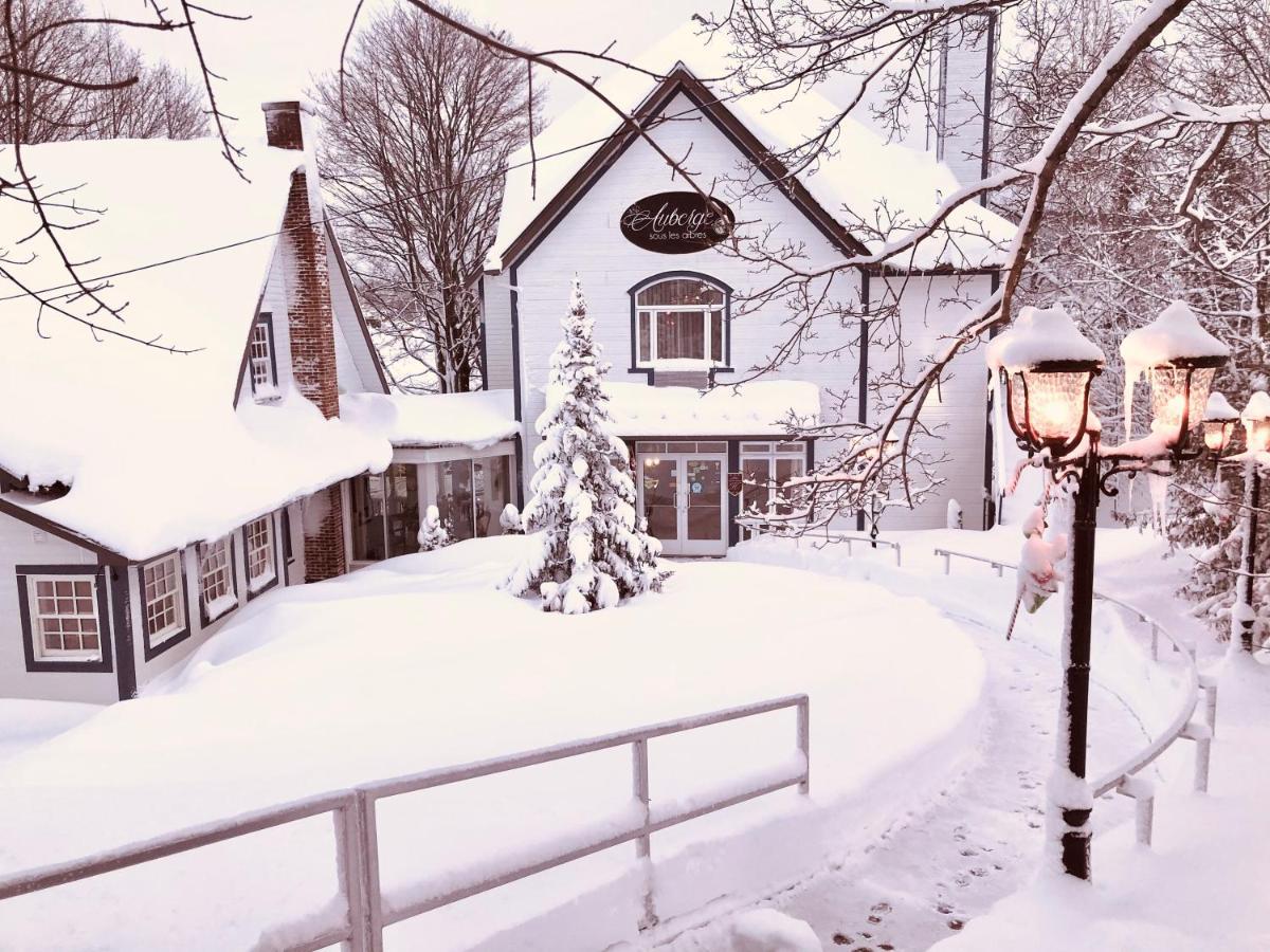 HOTEL AUBERGE SOUS LES ARBRES GASPE 3* (Canada) - from C$ 148
